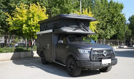 2.0T+四驅，高僅2.2米，能入地庫，這款硬核升頂房車你愛了嗎？